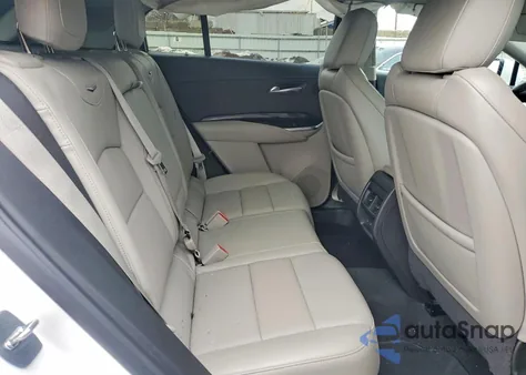 2021 Cadillac Xt4 Premium Luxury z USA, uszkodzony, nr VIN 1GYFZDR45MF066490